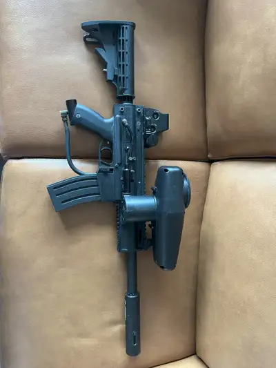 Tippmann X7 Paintball Gun with LASER SIGHT CROSSHAIR, View more
