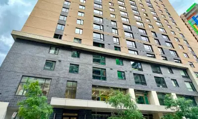 SUMMER SUBLET Private room for rent in a 2-bed, 1-bath apartment in Ottawa’s Little Italy, perfect f...