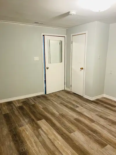 SPACIOUS PRIVATE ROOM FOR RENT – AVAILABLE NOW Looking for a clean, quiet, and comfortable place to...