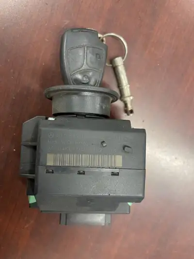 Mercedes W211 E500 SLK55 AMG SLK350 CLS550 Ignition Switch Module with Key OEM Its Vergin Ignition s...