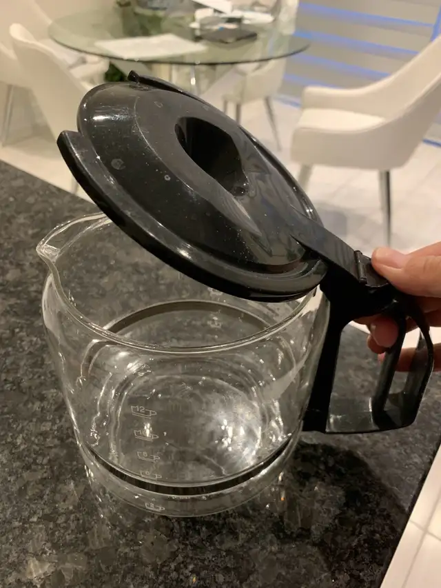 12-Cup Glass Coffee Carafe Replacement in Kitchen & Dining Wares in Oshawa / Durham Region - Image 3