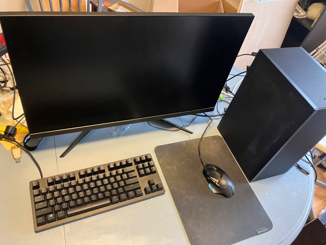 ITX Gaming PC setup for sale | Desktop Computers | Ottawa | Kijiji