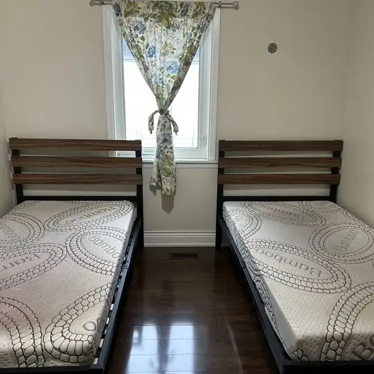Master bedroom, fully furnished, utilities + bed included in Long Term Rentals in Mississauga / Peel Region - Image 5