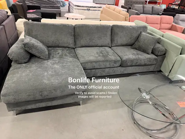 sectional sofa sectional couch  in Couches & Futons in City of Toronto - Image 3
