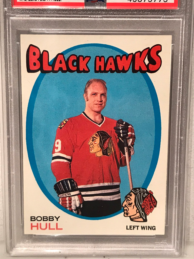 1971 Topps BOBBY HULL Hockey Card Chicago Black Hawks #50 PSA 7  in Arts & Collectibles in Ottawa - Image 3