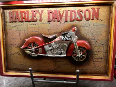 Vintage Harley Davidson sign. Sign measures 19”w x 12” x 1” Perfect piece for the motorcycle enthusi...