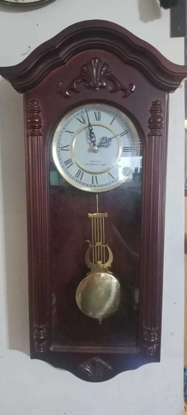 Quartz Westminster Chime Wall Clock in Home Décor & Accents in Gatineau - Image 2