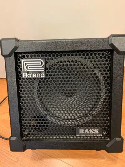 Roland Cube 20XL Bass Amp, View more