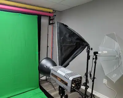 Perfect for students, content creators, photographers, videographers, and small studio shoots. Wheth...