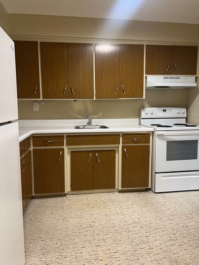 1250 for bachelor unit August 1st Long Term Rentals Kitchener / Waterloo Kijiji