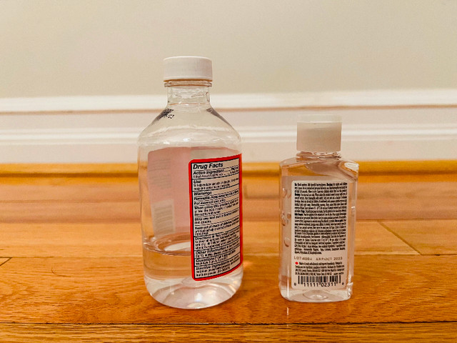 2 Hand Sanitizer Gel Bottles in Health & Special Needs in City of Toronto - Image 2