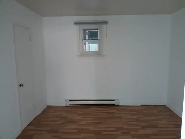 GRAND 4 1/2 RDC in Long Term Rentals in Shawinigan - Image 8