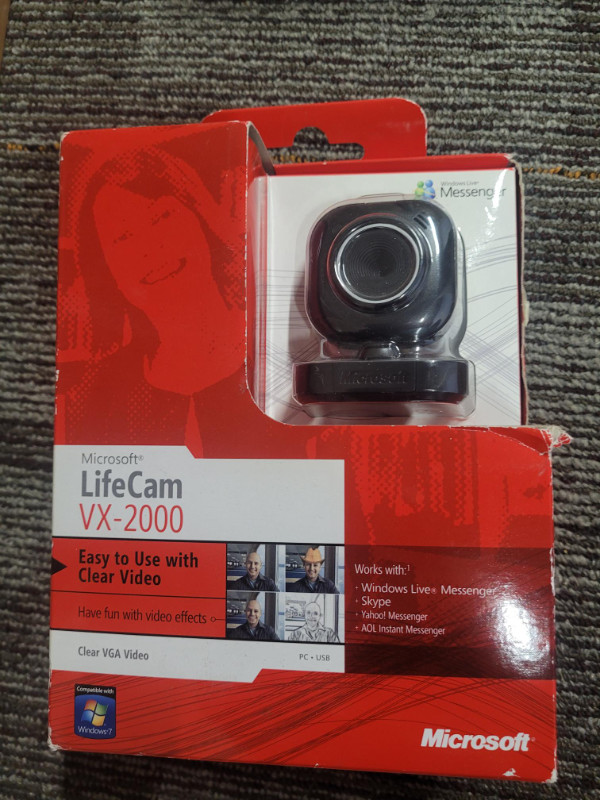 Microsoft LifeCam VX-2000 Web Cam in Cameras & Camcorders in Woodstock