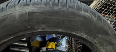 Pirelli Scorpion Zero all season 235/55 R19 3 tires only 42000 km on them