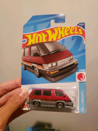 Hot wheels 1986 Toyota Van red