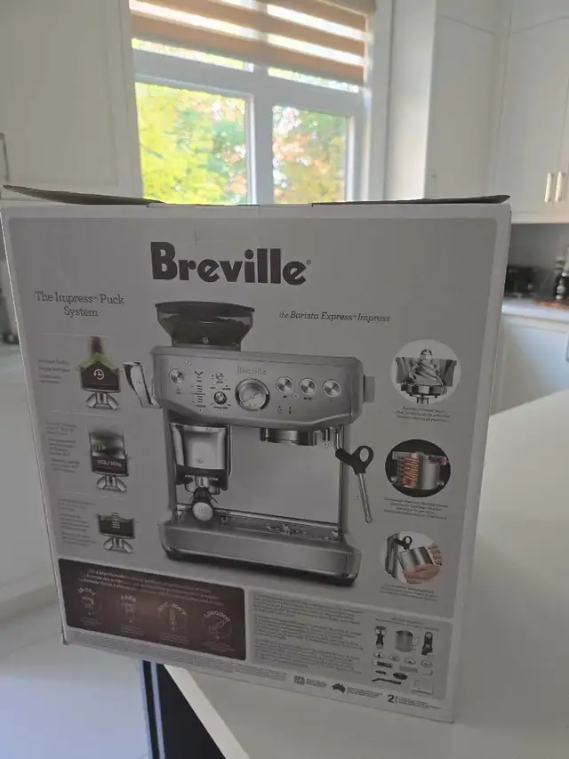 Breville Barista Express Impress- BES876SST in Coffee Makers in Mississauga / Peel Region - Image 6