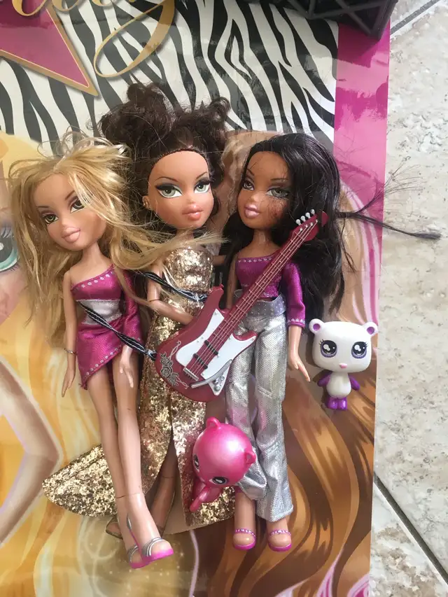 Bratz Lot in Toys & Games in Oshawa / Durham Region - Image 5
