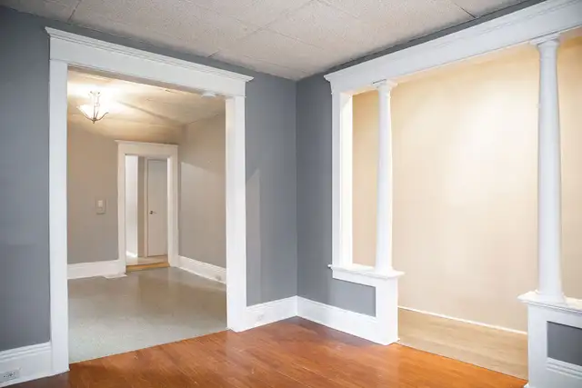 Seeking 2 female roommates, 4 bedrooms house