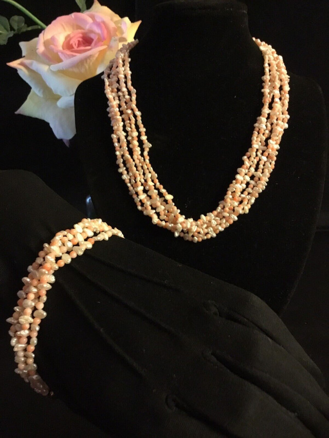 ANTIQUE CORAL  NATURAL RIVER PEARL NECKLACE AND BRACELET 16” in Arts & Collectibles in Mississauga / Peel Region