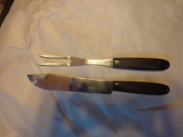 Carving sets and knives in Kitchen & Dining Wares in Oshawa / Durham Region - Image 6