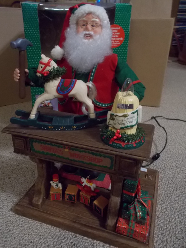 1995 Animated SANTA OLD TOY MAKER-original box-motion & music in Holiday, Event & Seasonal in London