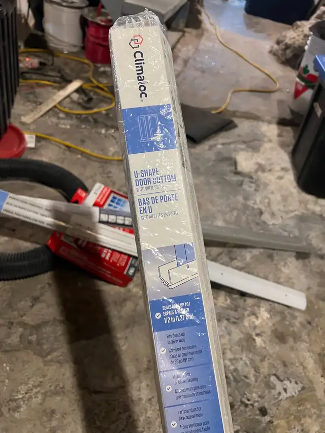 Climaloc Bas de Porte in Windows, Doors & Trim in City of Montréal - Image 2