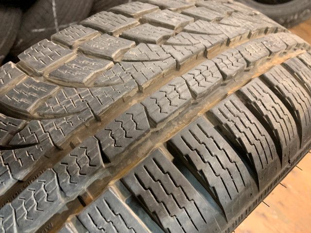 1 X single 225/65/17 M+S 106H Nokian WRG4 SUV with 95% tread in Tires & Rims in Delta/Surrey/Langley - Image 4
