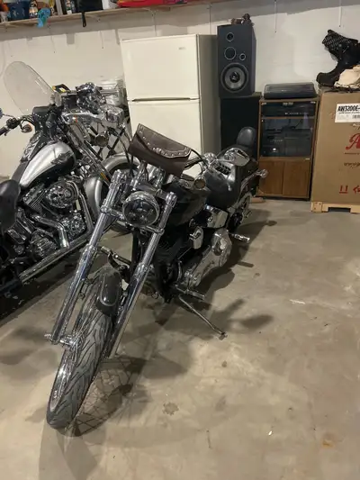 Selling 2006 Harley Softail deuce. Runs good. Comes with detachable windshield. Needs front tire. Ne...