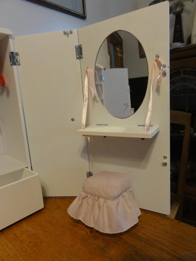 American Girl Large Doll Closet with Hangers Very Good Condition in Toys & Games in North Bay - Image 4