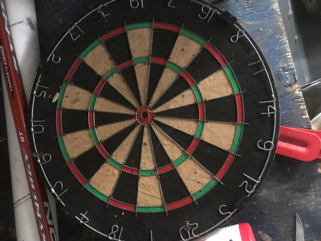 Used Dart board in Toys & Games in Timmins