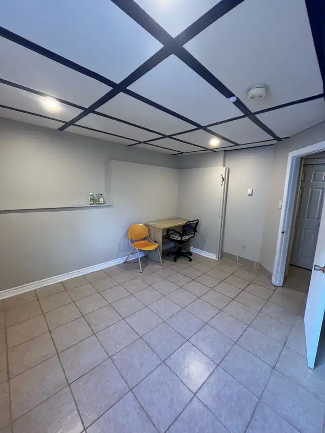 Private Room for Rent in Room Rentals & Roommates in City of Halifax - Image 3