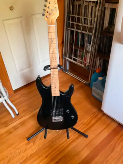 Guitare électrique Viper Avec ampli Behringer Vtone GM 108 15 Watts Etui Aucun transfert - aucune li...