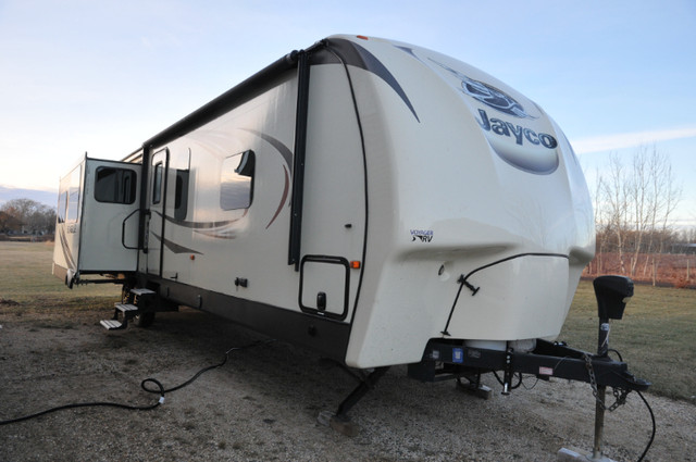 Jayco 330 RSTS in Travel Trailers & Campers in Winnipeg - Image 2