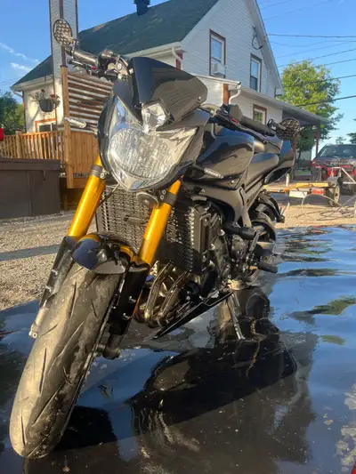 Yamaha Fz8 2011 36 876 km Mécanique A1 Changement d’huile fait Pneu neuf avant et arrière Chaîne et...