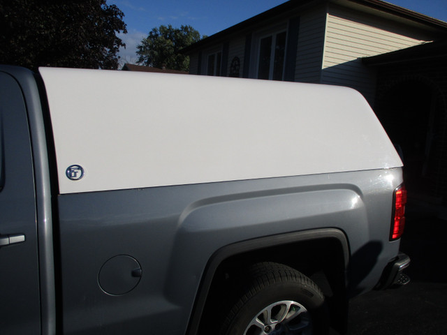 Truck Cap, Sierra  6.5 ft. 2014-2018  Sierra/Silverado in Other Parts & Accessories in Cornwall - Image 2