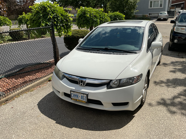 2011 Honda Civic SE in Cars & Trucks in City of Toronto - Image 2