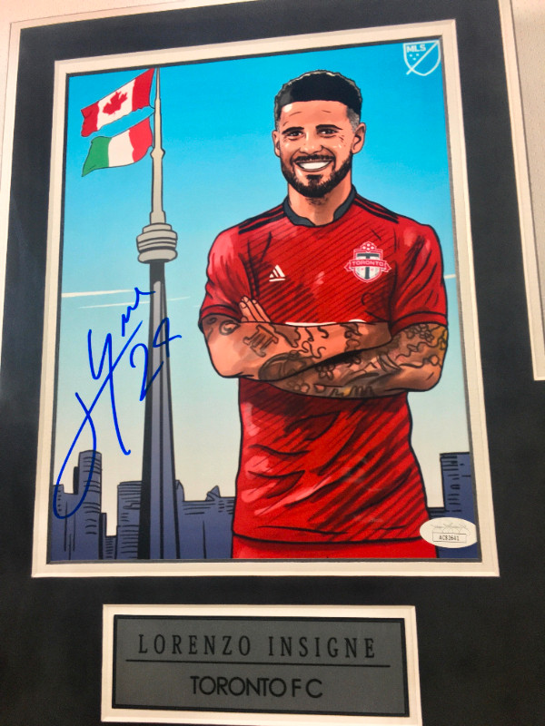 Lorenzo Insigne Signed Jersey Framed JSA in Arts & Collectibles in City of Toronto - Image 3
