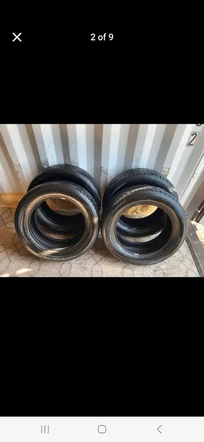 Set of 4 CERTIFIED all season tires (215 60 17) LIKE NEW