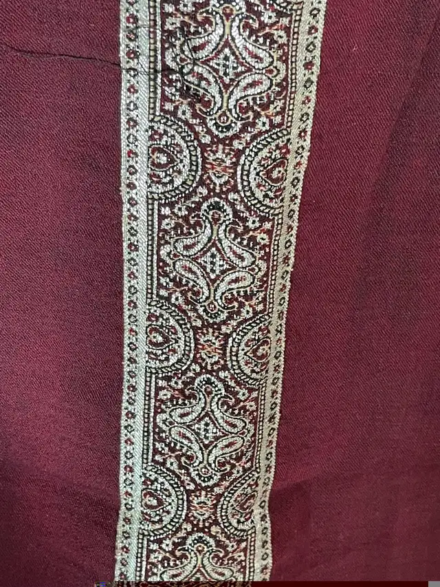 Dual Colour Maroon & Brown Dyed Border Embroidered Wool Shawl in Women's - Other in Oshawa / Durham Region - Image 6