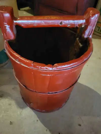 Heavyweight Storage bucket