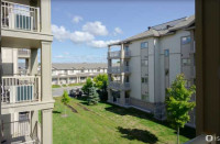 Condo Ottawa, Orléans Ontario with garage