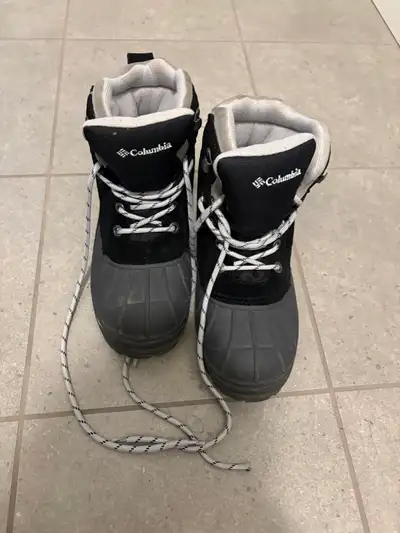 Columbia Women’s winter boots, View more