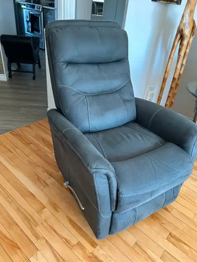 Fauteuil inclinable et berçant qui tourne sur lui même