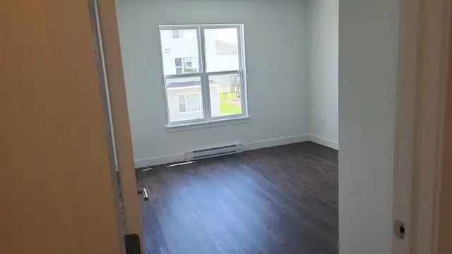 Charming 2 bedroom in Southwood Park in Long Term Rentals in Fredericton - Image 5