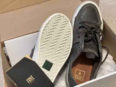 Frye men's leather sneakers. BNIB. size 7.5, View more