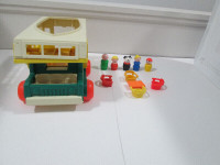 Ancien Fisher Price 1973 Play Family Camper  = 7 Mx + 5. Fig