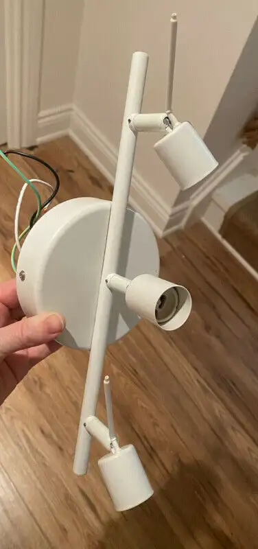 Multiple Light Fixtures, Outdoor Lights & Chandeliers. 5$ to 75$ in Indoor Lighting & Fans in Mississauga / Peel Region - Image 4