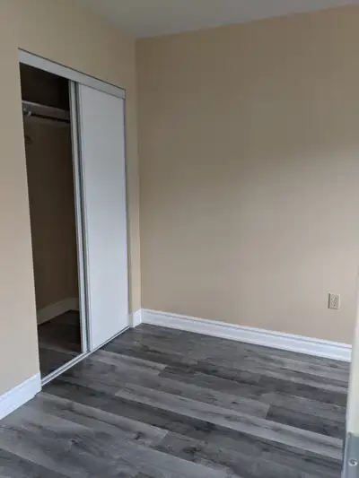 Beautiful self-contained ground floor 1 Bedroom Situated in the Convenient and Charming Downtown Mar...