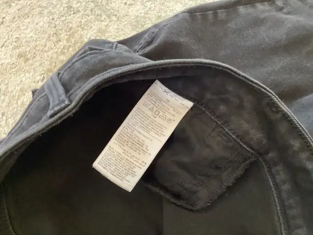 Women’s Plus Size Old Navy Jeans x2 - size 18 in Women's - Bottoms in Oshawa / Durham Region - Image 4