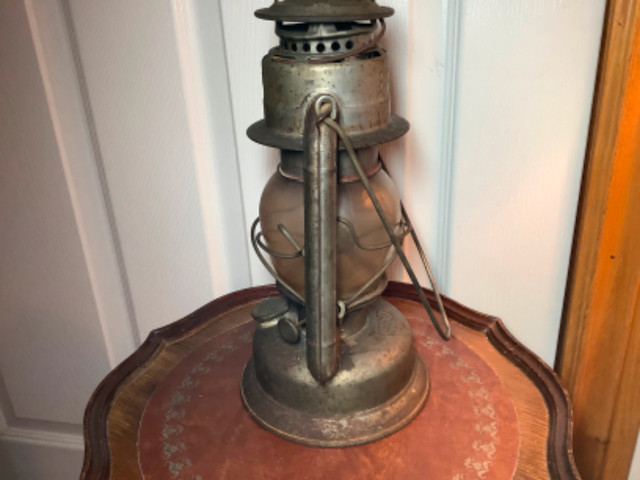 #2 Antique/Vintage Beacon GSW Guaranteed Wind Proof Lantern  in Arts & Collectibles in Belleville - Image 4